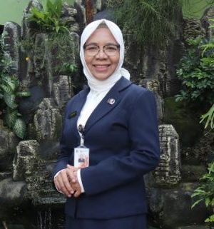 Dr. Sumiyati, M.Pd.